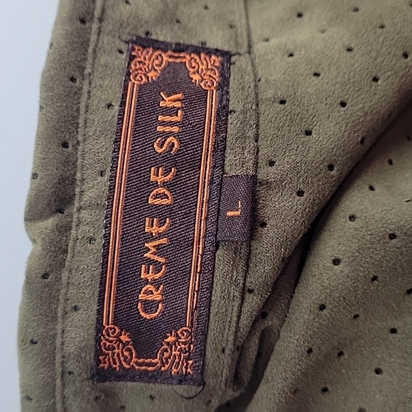 Creme De Silk Olive Green Button Down Men's Shirt - Picture 8 of 8